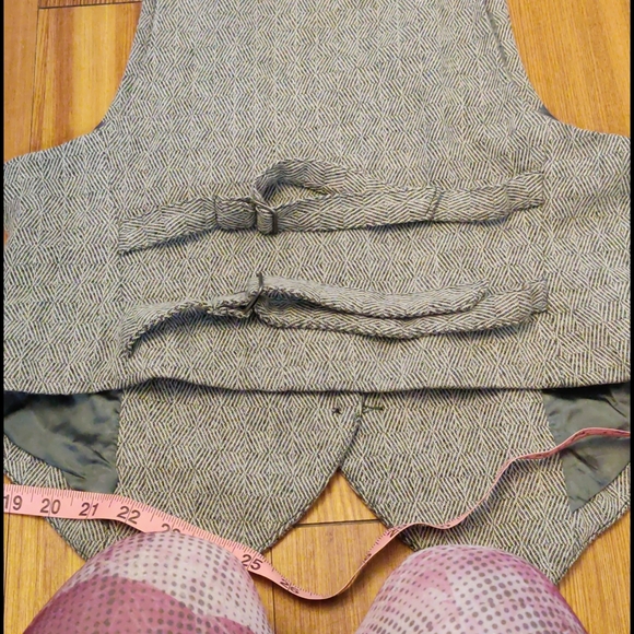 Urban Outfitters vest - Picture 7 of 8